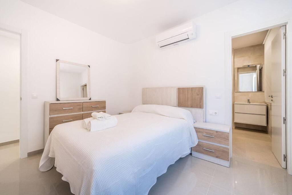 Stunning Fuengirola Gem With City And Sea Views Exterior photo