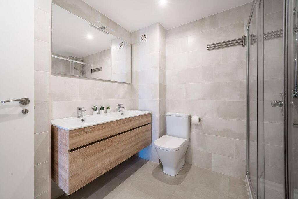 Stunning Fuengirola Gem With City And Sea Views Exterior photo